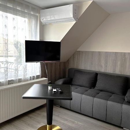 Apartment Revesz هاركاني المظهر الخارجي الصورة